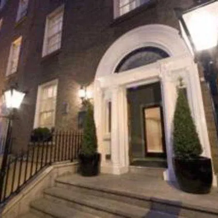 Hotel Premier Suites Dublin 4*