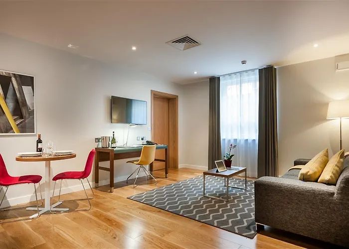 Premier Leeson St 酒店 都柏林