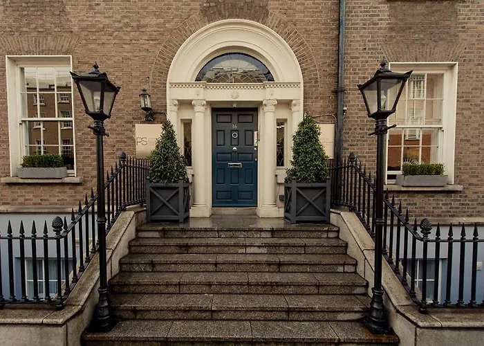 Otel Premier Leeson St 3*