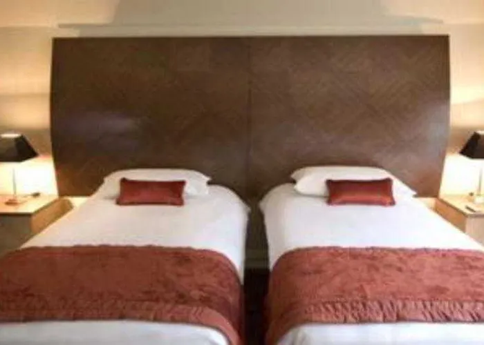 ホテル Premier Leeson St